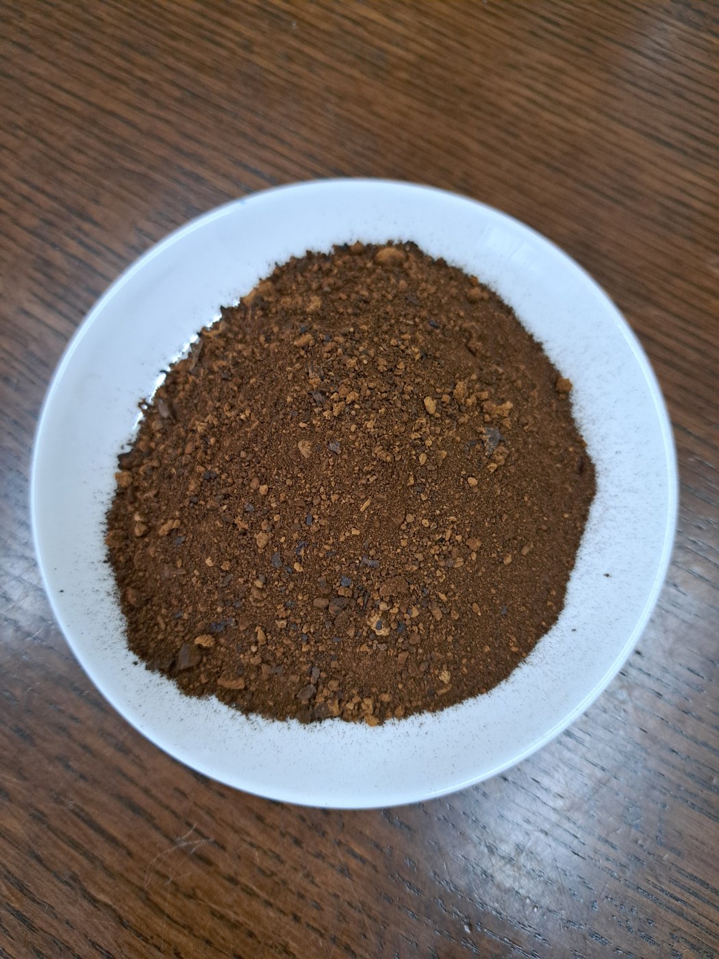 焙煎して挽いたどんぐりの粉